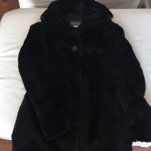 Girls black M furry coat, worn once.